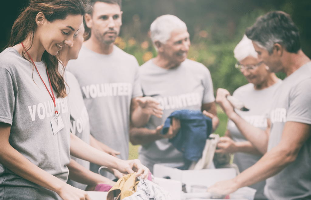 How to Achieve Spiritual Balance Through Volunteer Work: Finding Purpose and Meaning in Service