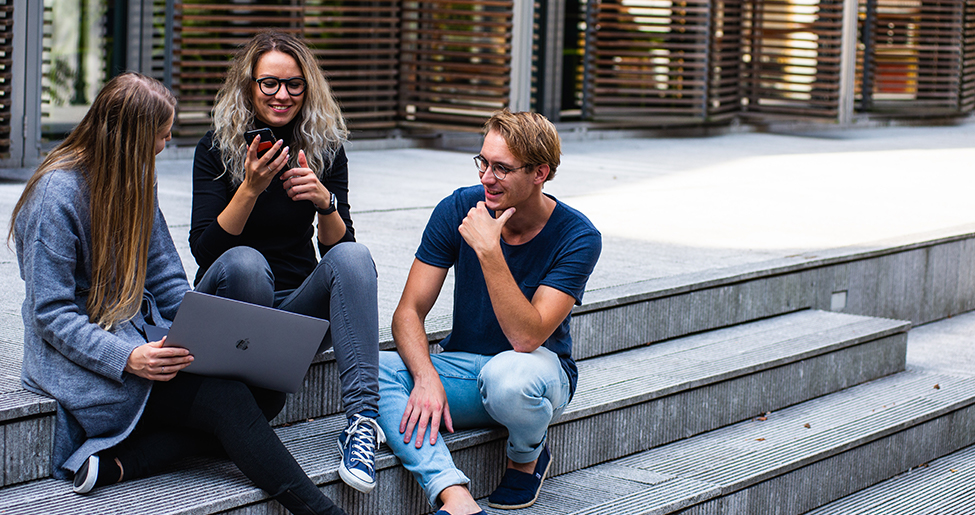 5 Ways to Give Back While at University