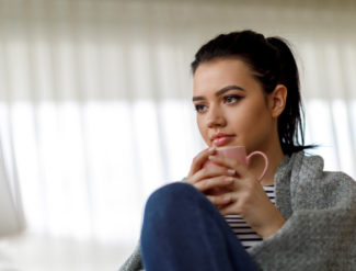 How to Beat the Afternoon Slump (Without Sugar or Caffeine)